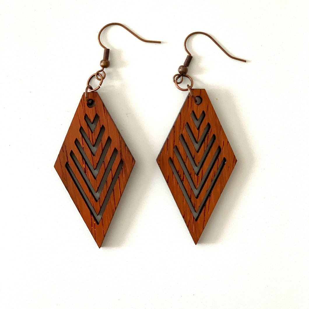 Diamond Earring with V Cuts in Leather